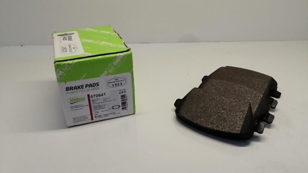 VALEO FREN BALATASI ÖN CLİO3 NİSSAN NOTE MICRA DUSTER LOGAN